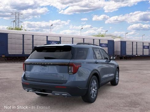 New 2026 Ford Explorer Active w/ Active Comfort Package AWD/4WD image 8