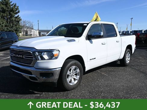 Used 2024 RAM 1500 Laramie AWD/4WD image 4
