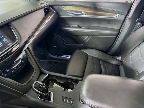 Used 2019 Cadillac XT5 Platinum image 26