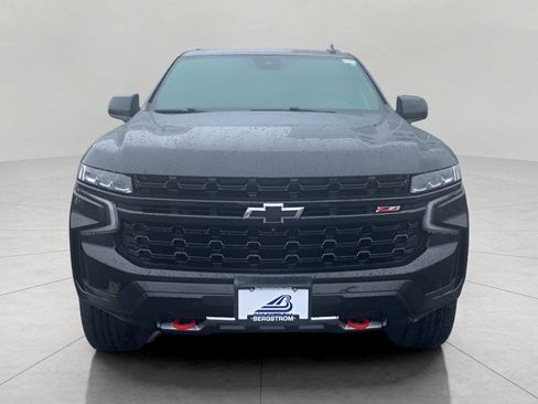 Used 2024 Chevrolet Suburban Z71 w/ Luxury Package AWD/4WD image 3