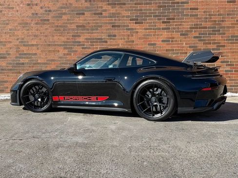 Certified 2025 Porsche 911 GT3 image 3