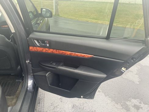 Used 2012 Subaru Outback 2.5i Limited image 20