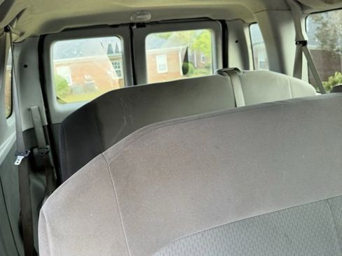 Used 2008 Ford E-350 and Econoline 350 Extended Super Duty image 26