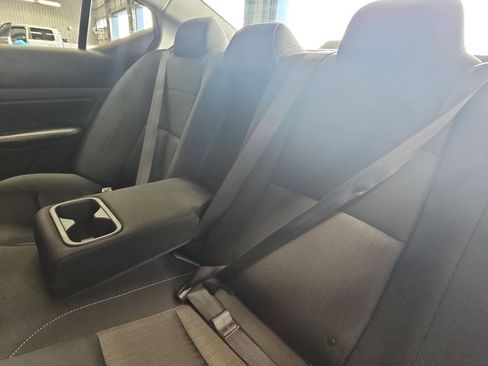Used 2025 Nissan Altima 2.5 SV FWD image 13