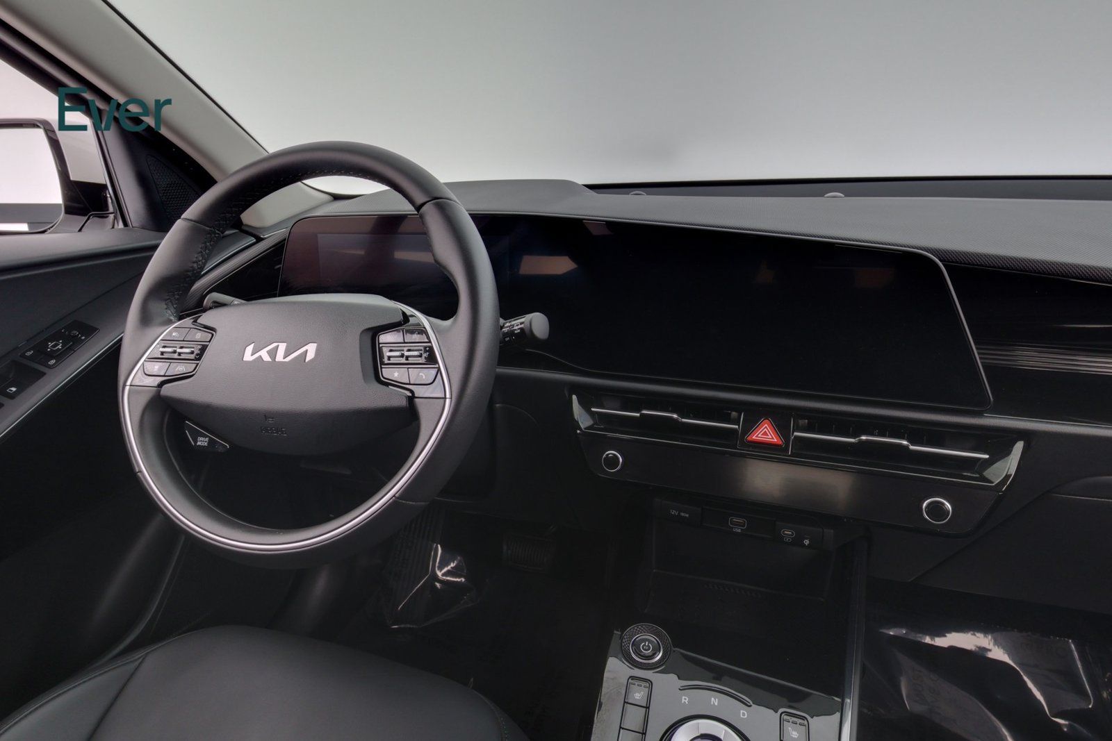 Used 2026 Kia Niro Wind FWD image 25