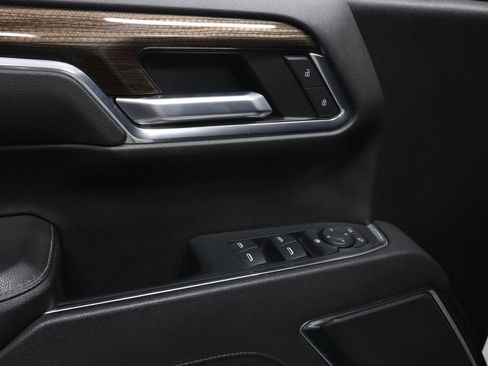 Used 2022 Chevrolet Silverado 1500 LT image 24