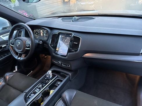 Used 2017 Volvo XC90 T8 R-Design w/ Vision Package image 7