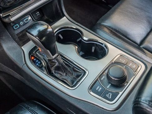 Used 2020 Jeep Grand Cherokee High Altitude image 31