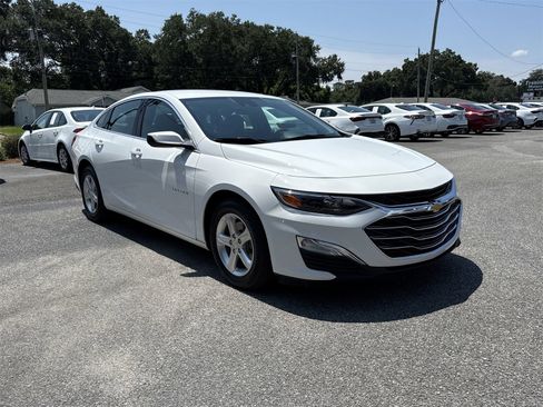 Used 2024 Chevrolet Malibu LS w/ Driver Confidence Package image 7