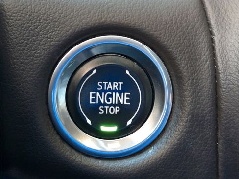 Used 2021 Chevrolet Tahoe LS image 24