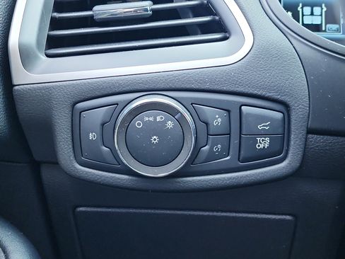 Used 2022 Ford Edge SEL w/ Convenience Package image 24