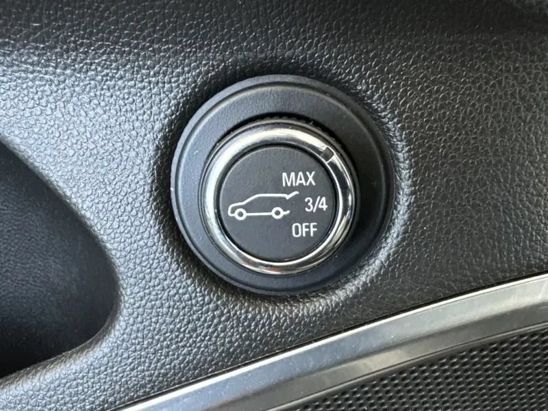 Used 2021 Buick Enclave Essence FWD image 44