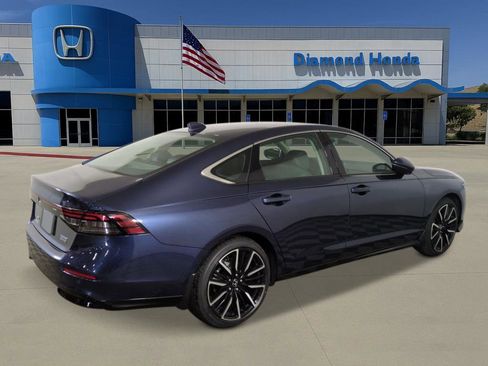 New 2026 Honda Accord Touring image 5