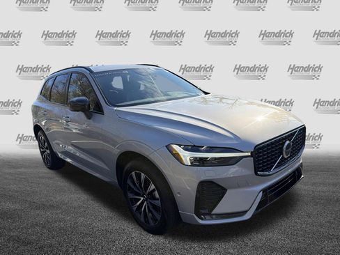 Certified 2025 Volvo XC60 B5 Plus image 2