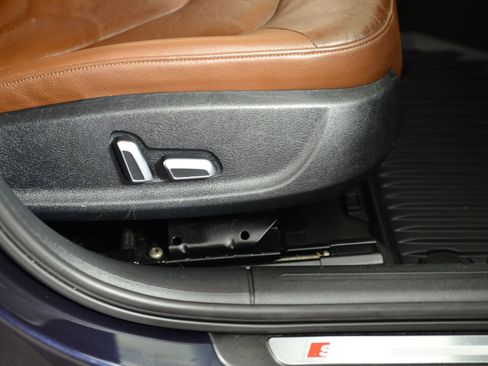 Used 2015 Audi A4 2.0T Premium Plus w/ Technology Package image 10