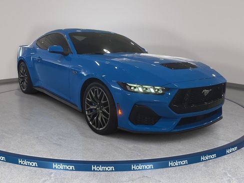 Used 2024 Ford Mustang GT Premium RWD image 4