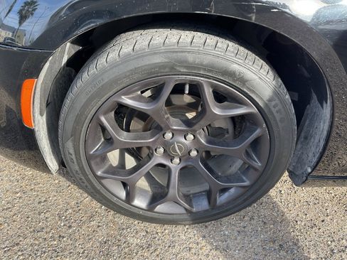 Used 2020 Chrysler 300 Touring w/ Sport Appearance Package image 21