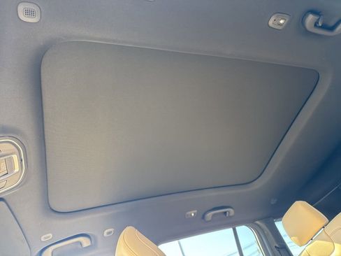 Used 2023 Jeep Grand Cherokee Limited image 33