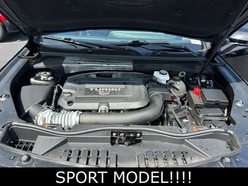 Used 2024 Cadillac XT4 Sport w/ LPO, Floor Liner Package FWD image 11