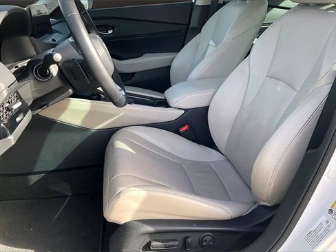 Used 2023 Honda Accord Touring image 23