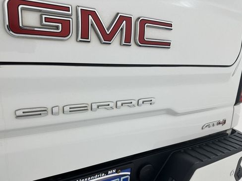 Used 2021 GMC Sierra 1500 AT4 w/ Technology Package AWD/4WD image 31
