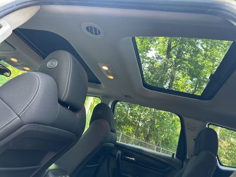 Used 2015 Chevrolet Traverse LT AWD/4WD image 30