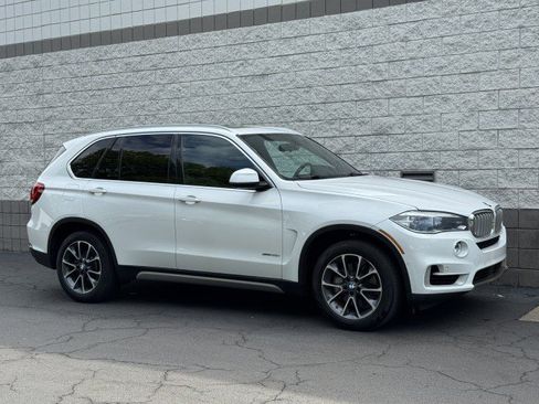 Used 2018 BMW X5 xDrive50i AWD/4WD image 42