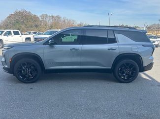 Used 2024 Chevrolet Traverse RS video 1