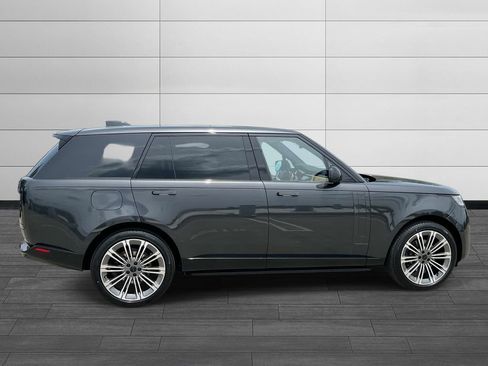 New 2026 Land Rover Range Rover Long Wheelbase SE AWD/4WD image 6