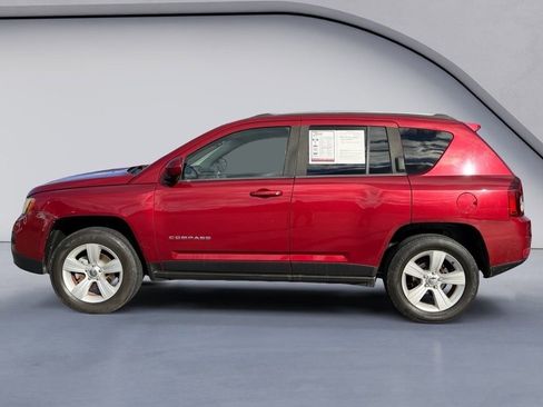 Used 2014 Jeep Compass Latitude w/ Sun/Sound Group image 2
