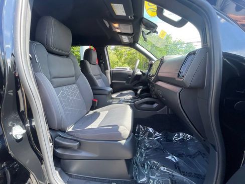 Certified 2026 Nissan Frontier SV w/ SV Convenience Package AWD/4WD image 19