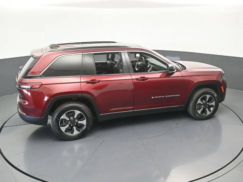 Used 2024 Jeep Grand Cherokee Limited 4xe AWD/4WD image 55