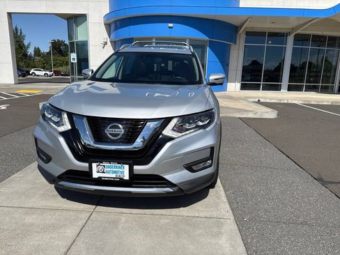 Used 2017 Nissan Rogue SL w/ SL Premium Package AWD/4WD image 13