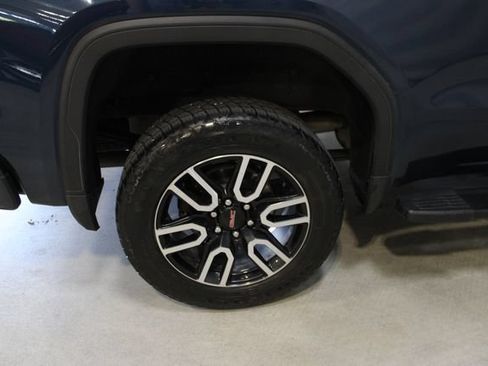 Used 2019 GMC Sierra 1500 AT4 w/ Driver Alert Package I AWD/4WD image 35