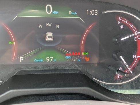 Used 2019 Toyota RAV4 Limited w/ Cold Weather Package FWD image 29