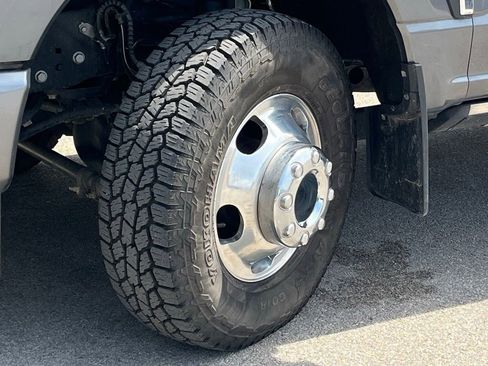 Used 2024 Ford F350 Platinum AWD/4WD image 10