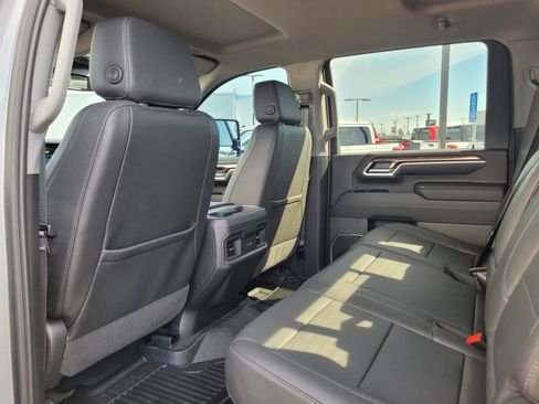 Used 2025 Chevrolet Silverado 3500 LT w/ Safety Package AWD/4WD image 13
