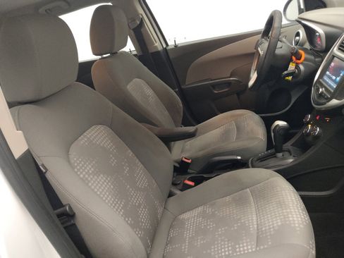 Used 2017 Chevrolet Sonic LT FWD image 21