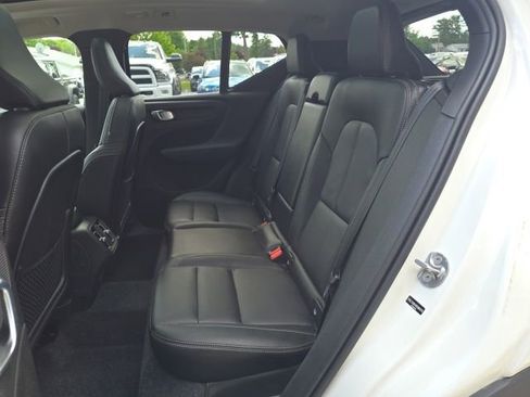 Used 2025 Volvo XC40 B5 Plus w/ Protection Package Premier AWD/4WD image 23