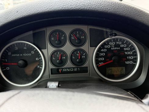 Used 2004 Ford F150 XLT AWD/4WD image 14