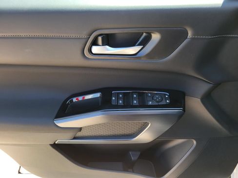 New 2026 Nissan Pathfinder SL w/ Cargo Package FWD image 18