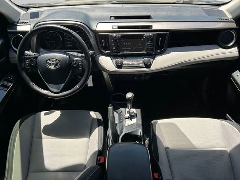 Used 2016 Toyota RAV4 XLE AWD/4WD image 10