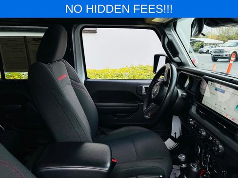 Used 2024 Jeep Wrangler Unlimited Rubicon image 17