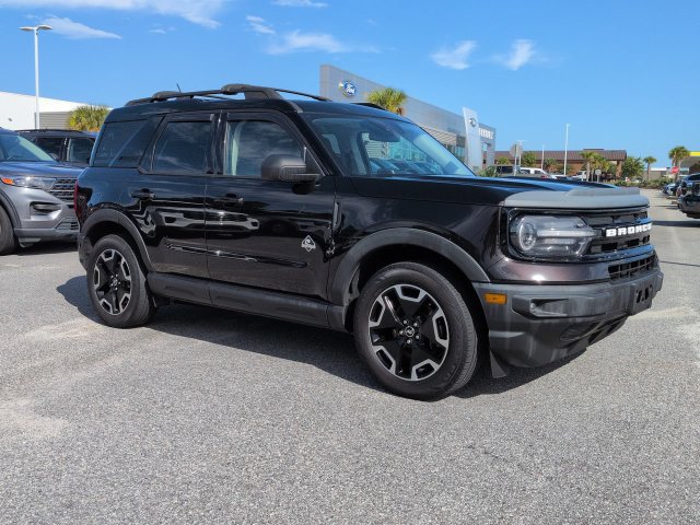 Used 2021 Ford Bronco Sport Outer Banks w/ Outer Banks Package AWD/4WD image 2