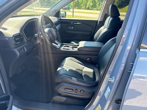 Used 2024 Honda Pilot Touring image 14