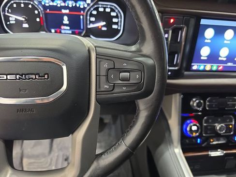 Used 2021 GMC Yukon Denali w/ Denali Ultimate Package AWD/4WD image 12