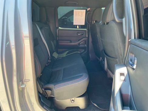 Used 2022 Nissan Frontier PRO-4X AWD/4WD image 19