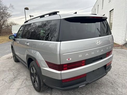 Used 2025 Hyundai Santa Fe SEL image 5