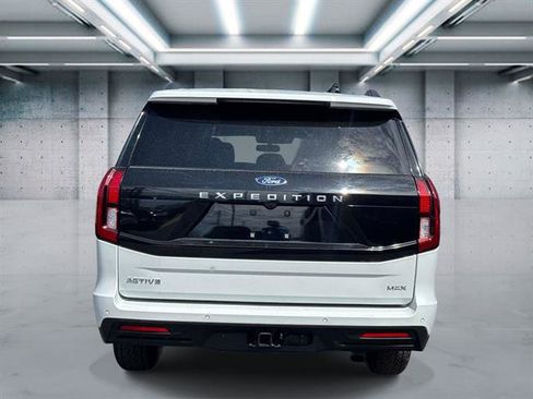 Used 2025 Ford Expedition Max Active AWD/4WD image 5