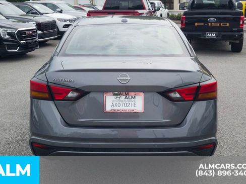 Used 2025 Nissan Altima 2.5 SV FWD image 6